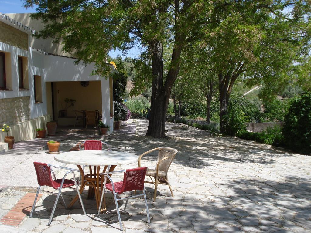 La Escuela Del Campo Acomodação com café da manhã Setenil De Las Bodegas Exterior foto